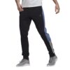 gk9020_app_on-model_standard_white