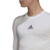 gu7334_app_on-model_detail-1_white