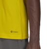 hi2122_app_on-model_detail-2_white_1645112094