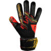 REUSCH-ATTRAKT-SILVER-GOALKEEPER-GLOVES-FOR-ADULTS-2
