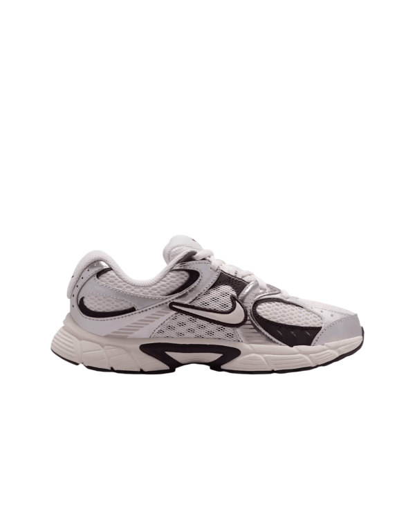NIKE-V5-RNR-GS-KIDS-SNEAKERS-2-Photoroom (1)