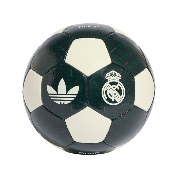 ADIDAS-FC-REAL-MADRID-FOOTBALL-BALL-1-Photoroom (1)